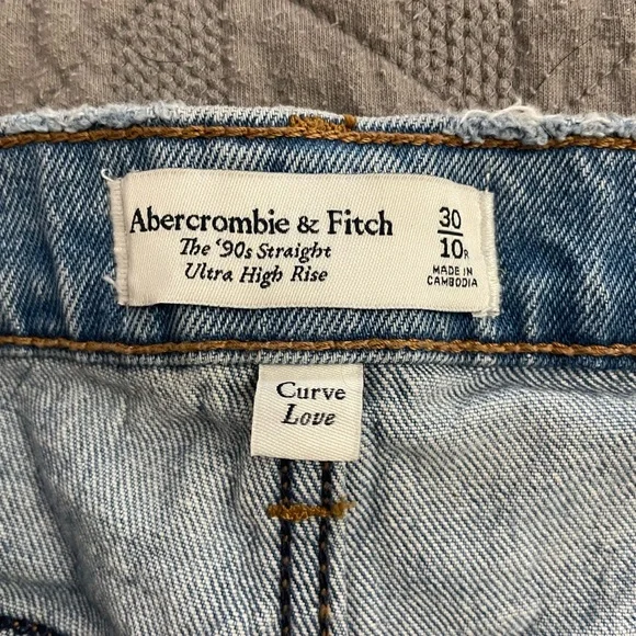 Abercrombie & Fitch curve love the 90’s straight ultra high rise jeans - Picture 2 of 3